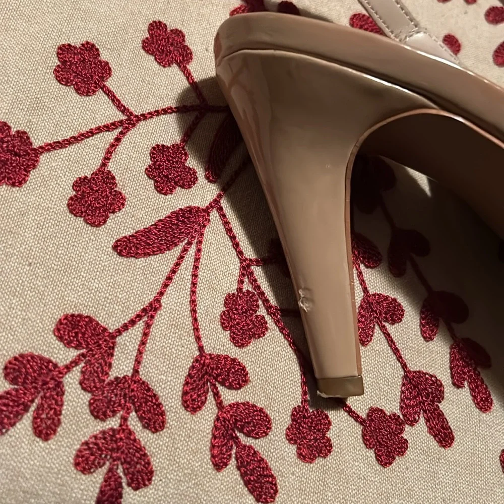 CHARLES JOURDAN PARIS SLINGBACKS in GREAT PRE LOVED SHAPE - $159 RETAIL - Picture 8 of 10